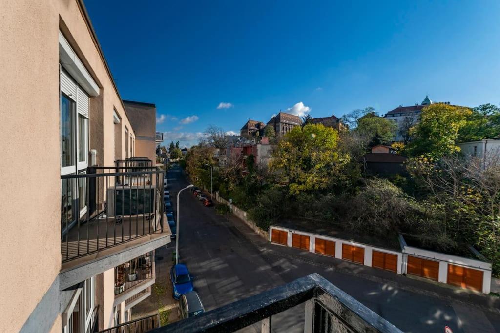 King's Golden Flat Appartement